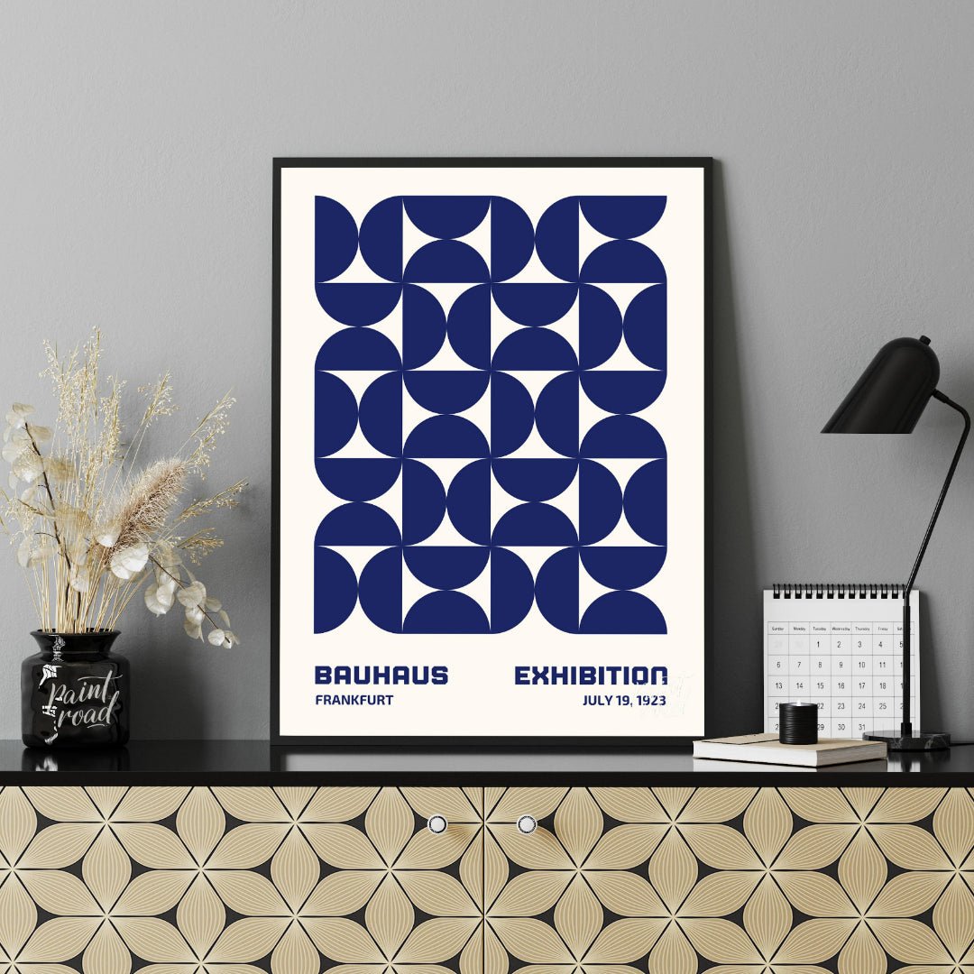 This Bauhaus-inspired poster features a captivating grid pattern composed of interlocking quarter-c… for office
