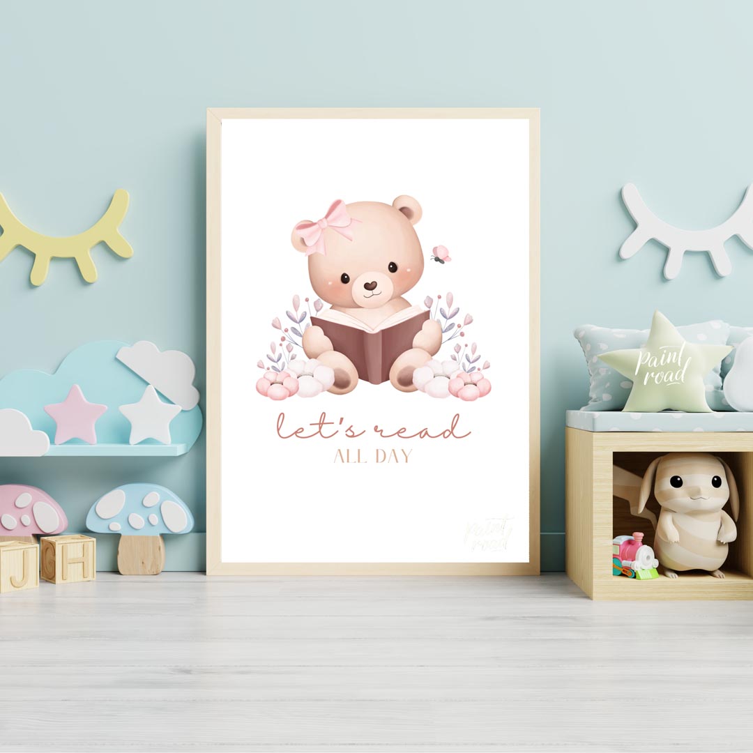 This enchanting watercolor illustration features an adorable light brown teddy bear with a sweet pi… for nursery