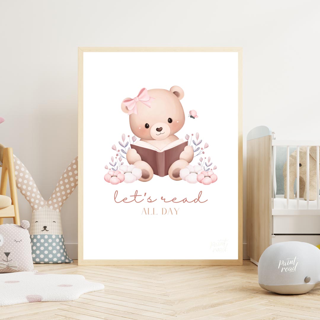 This enchanting watercolor illustration features an adorable light brown teddy bear with a sweet pi… for nursery