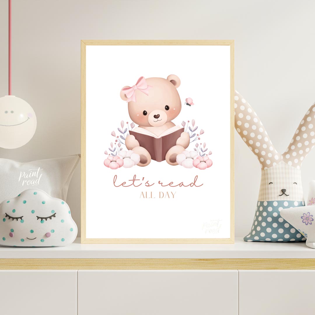 This enchanting watercolor illustration features an adorable light brown teddy bear with a sweet pi… for nursery